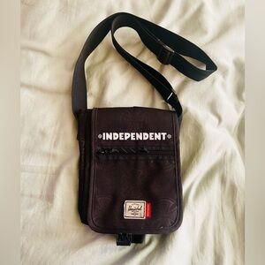 Independent Skateboard bag